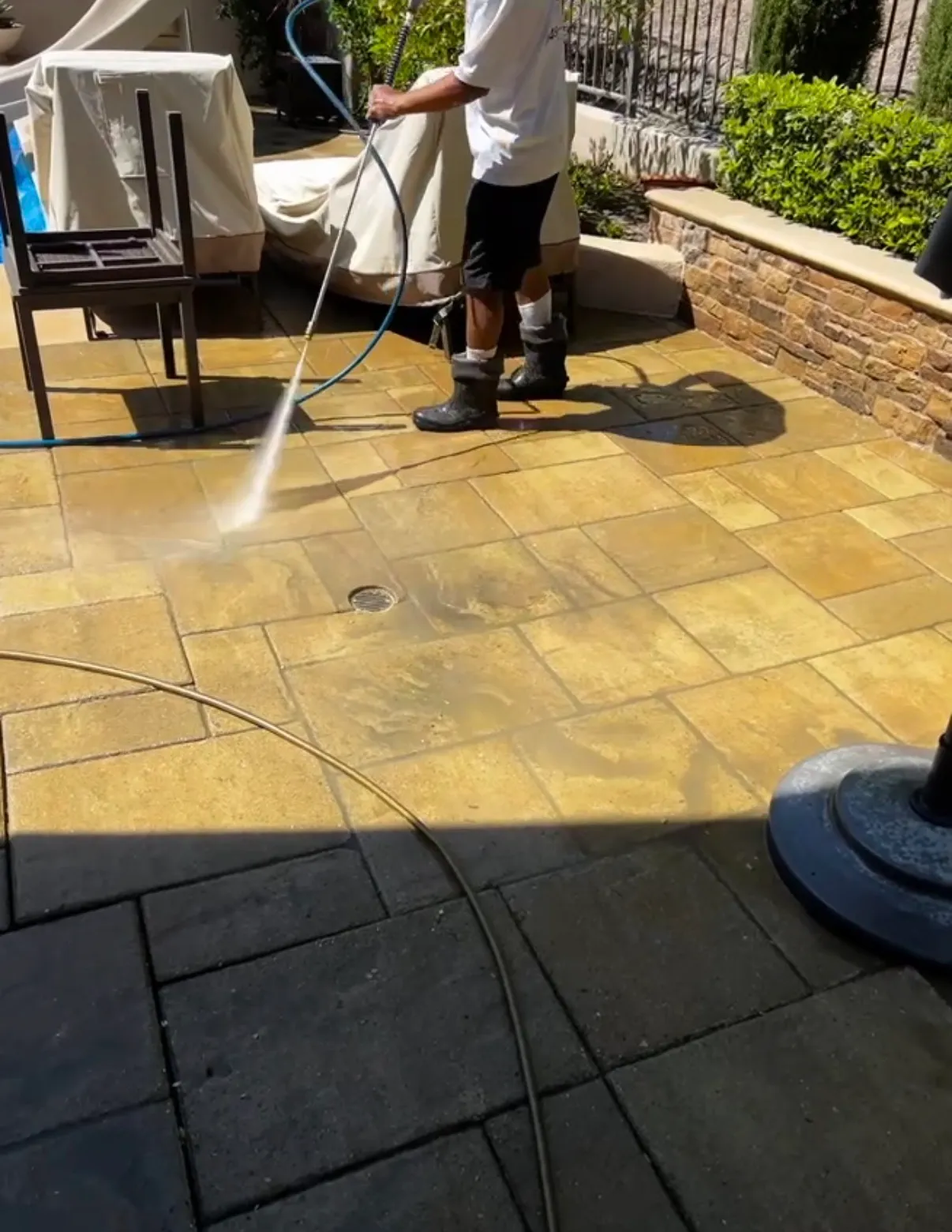 Commercial and residential pressure washing in Orange County